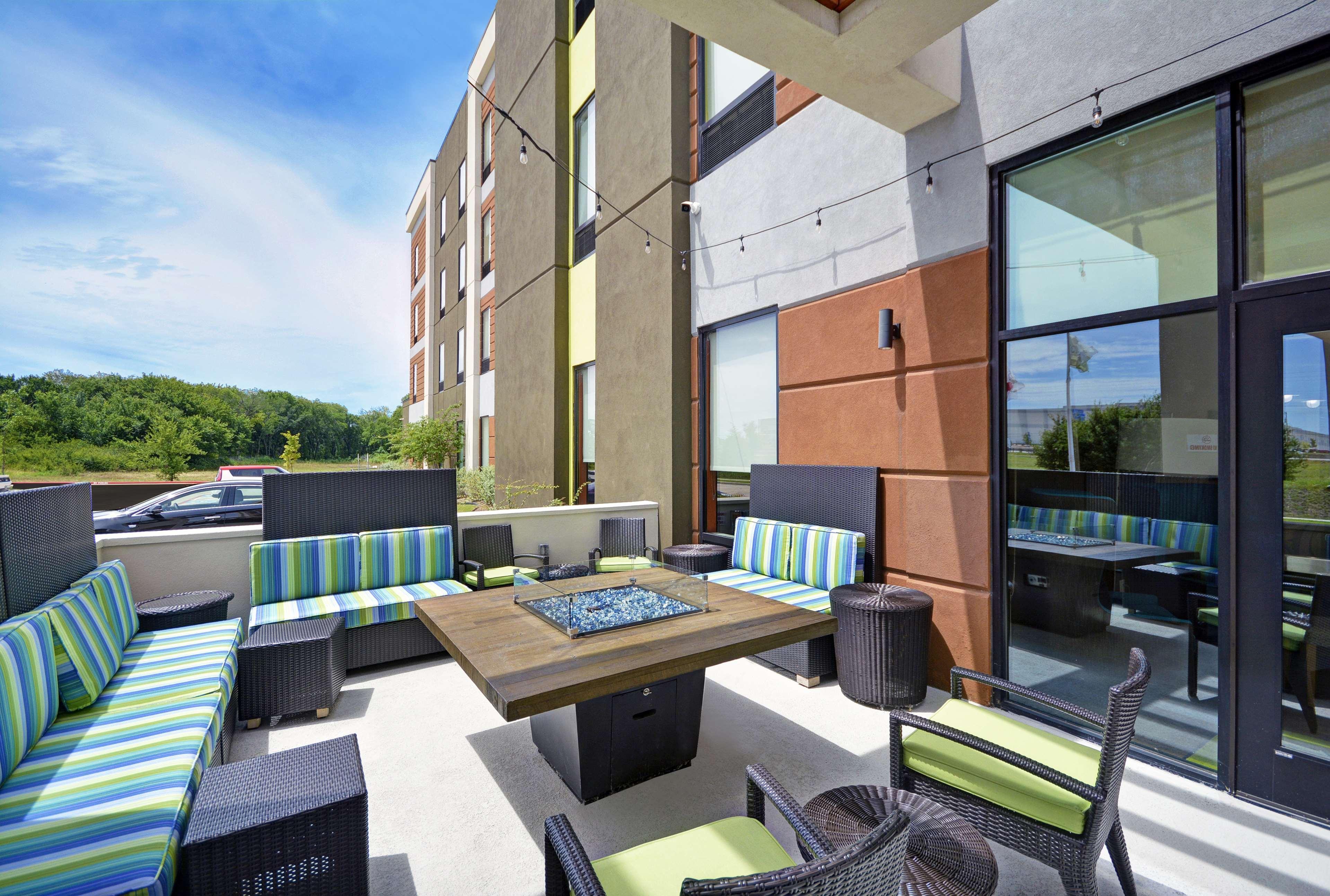 Home2 Suites By Hilton Dallas דסוטו מראה חיצוני תמונה